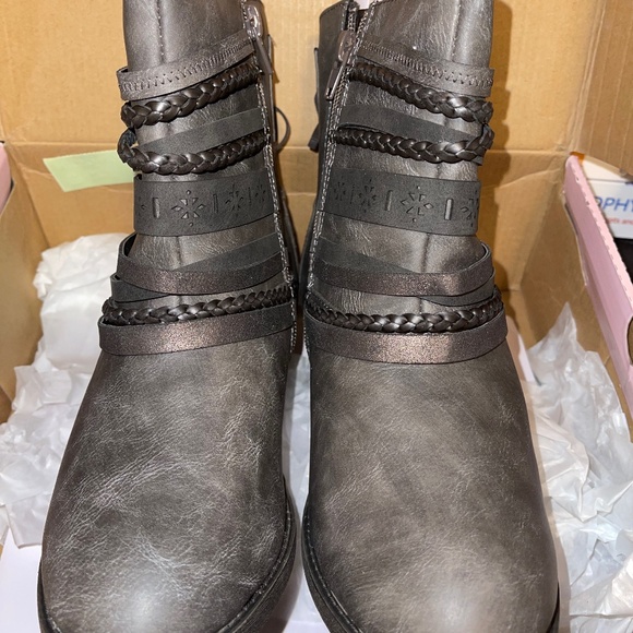 LPop‎ Bootie Boots#149 - Picture 1 of 3
